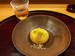 Kyoto eat : kyo-ryori cuisine Tsubaki