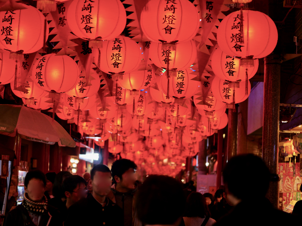 to be jostled in the crowd, Chinatown