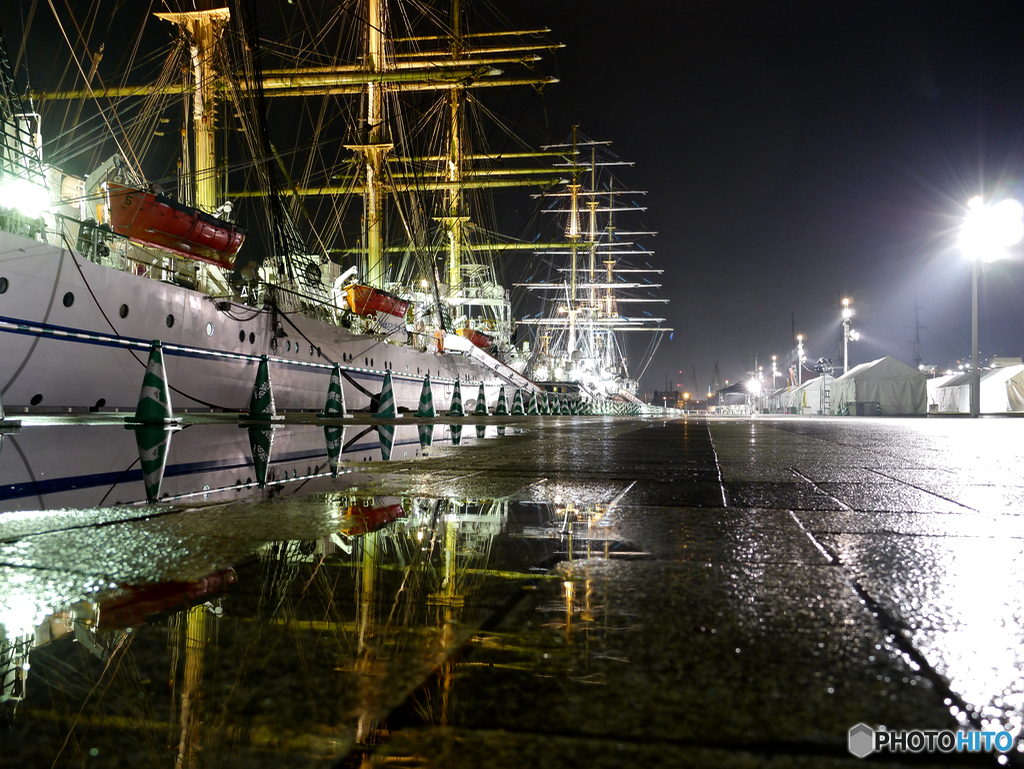 On the Wharf, Yesterday Night