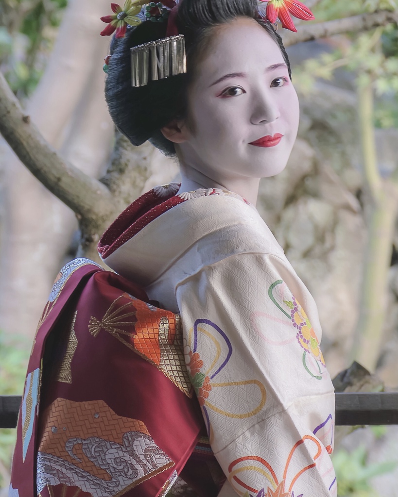 Innocence Maiko 揺れるまなざし