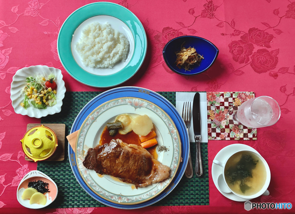 Déjeûnons dans un célèbre édif / 名建築で昼食を