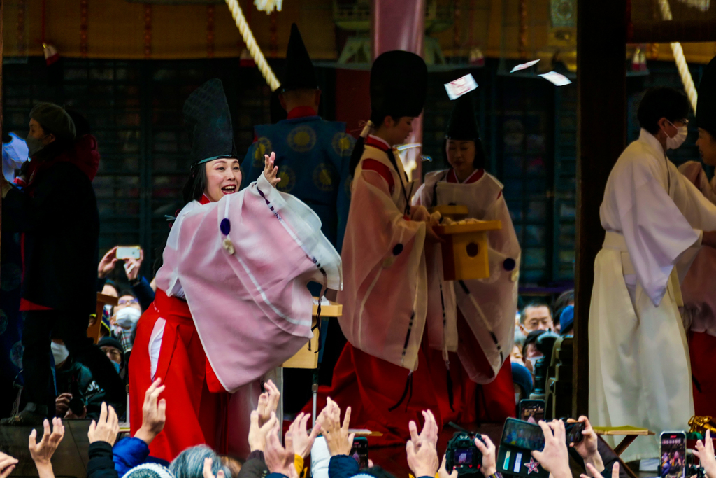 令和五年福豆まき、八坂神社