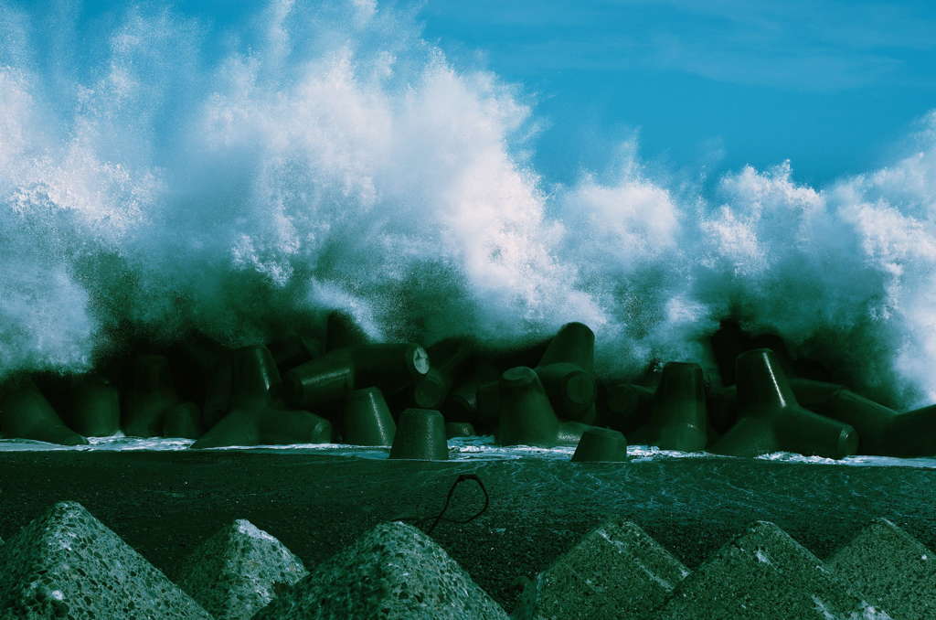 wave