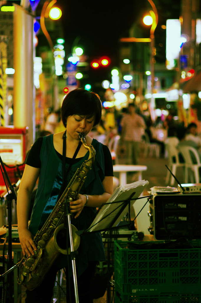 Sax player