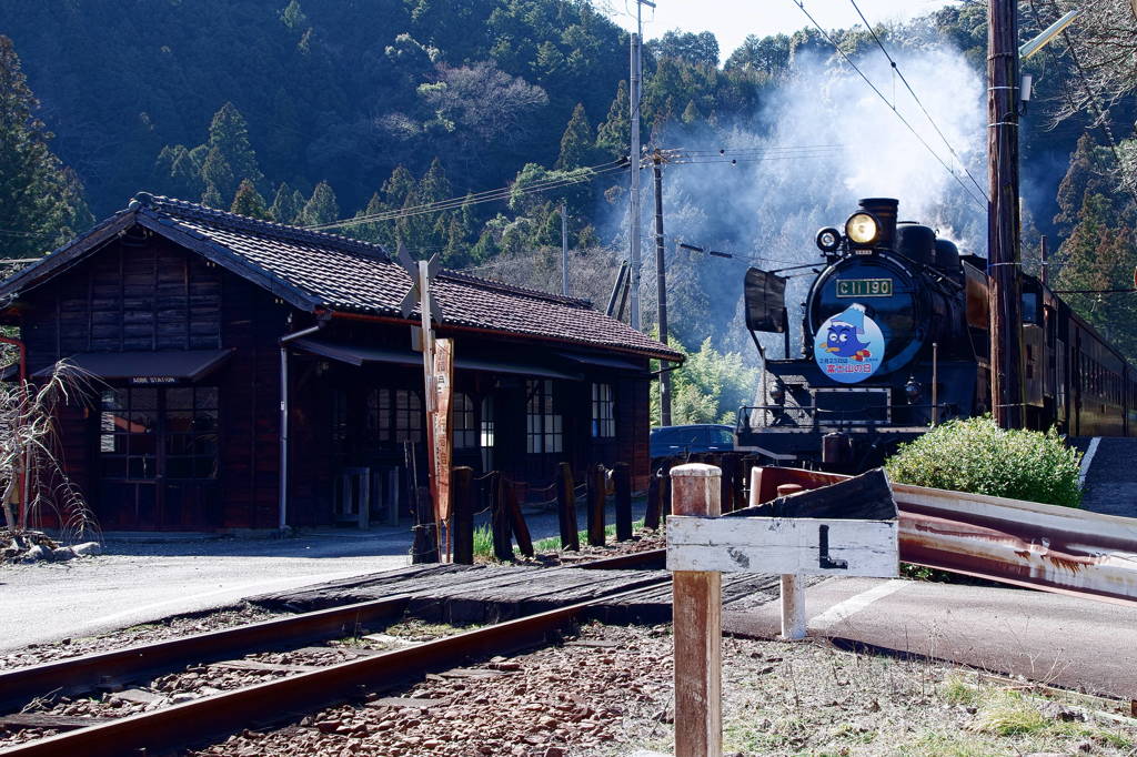 青部駅