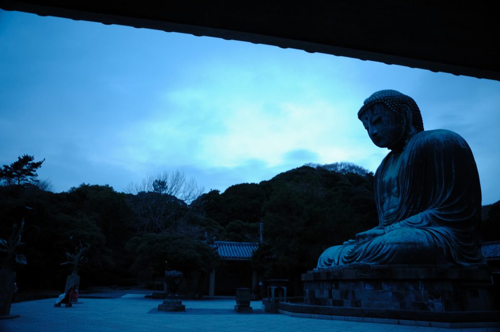 Buddha watched over the child