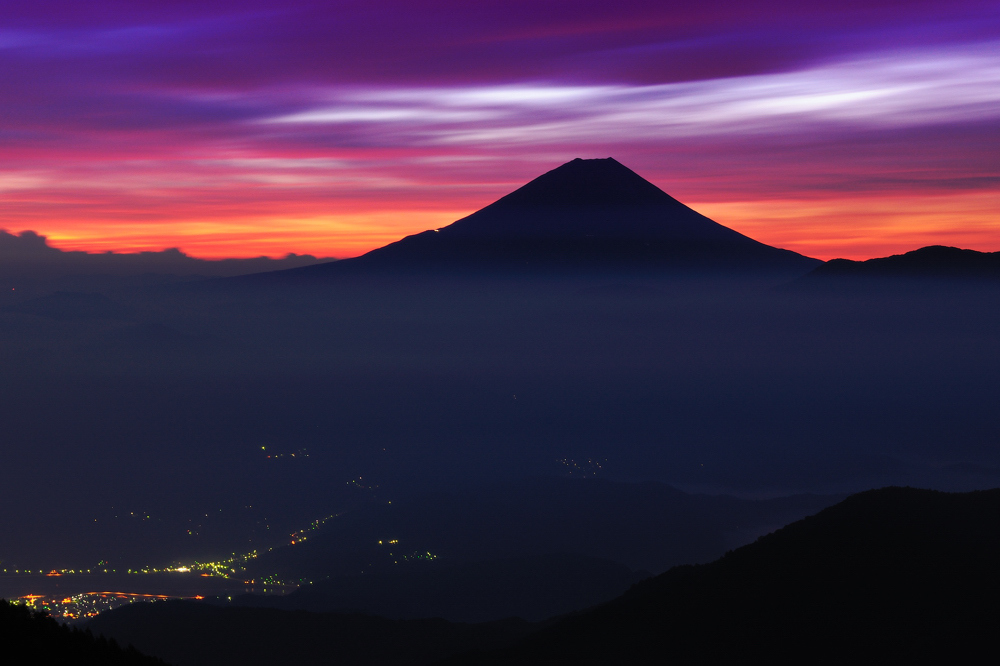 彩りの夜明け