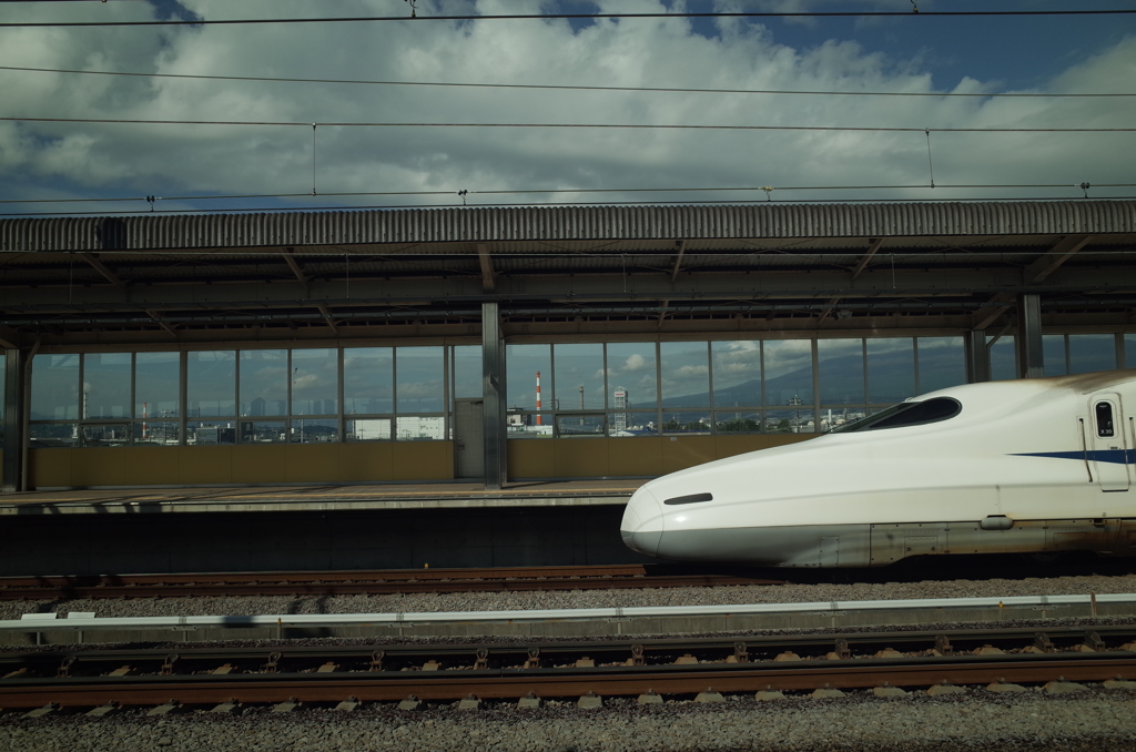 新案線の写真撮って見ました