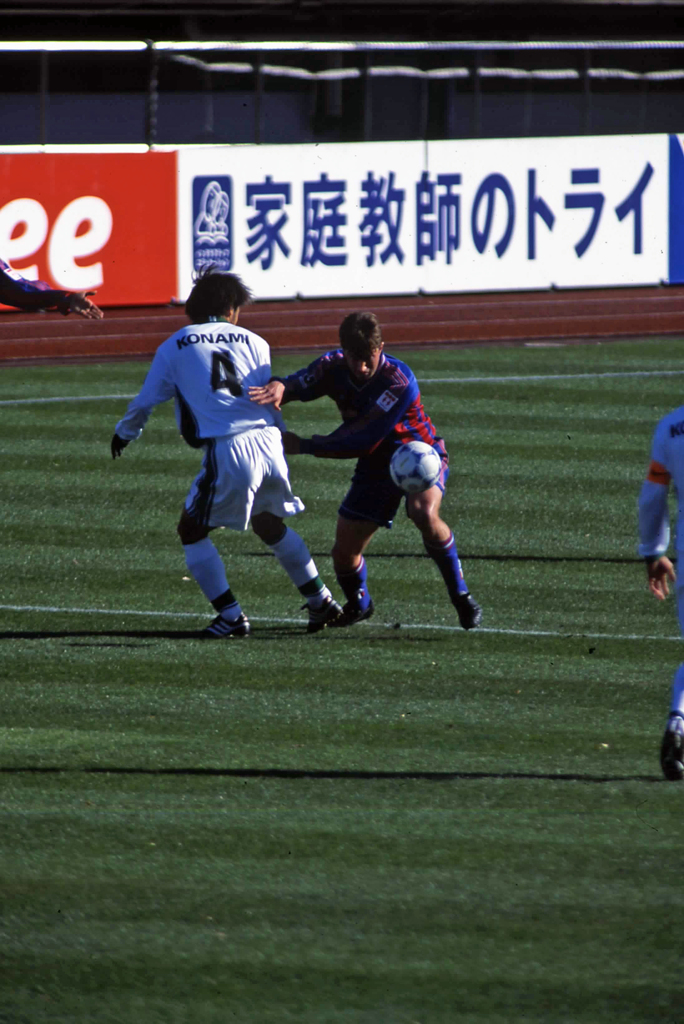 デイフェンダー-3