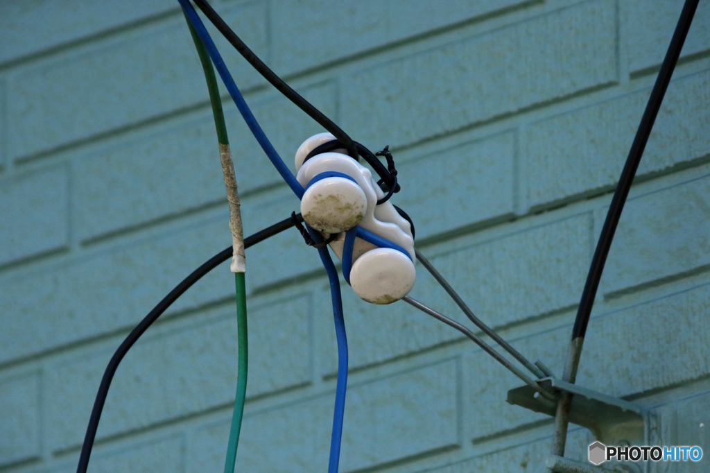 電線引き込み口-2