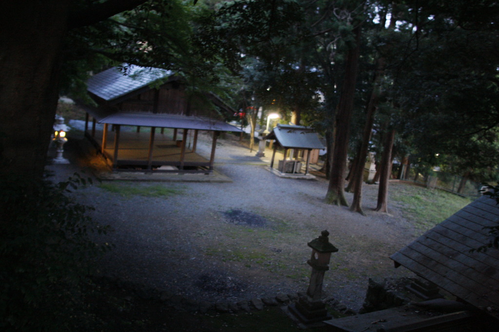 夜の神社