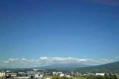 小さな町と富士山