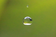 水滴の向こう側