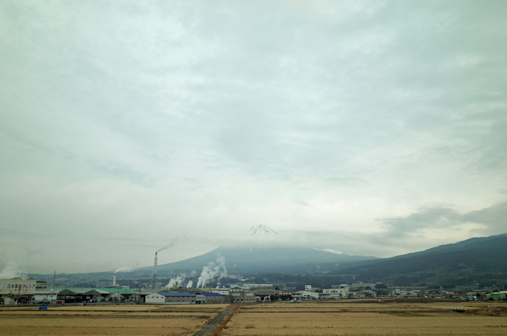 富士に続く一本道