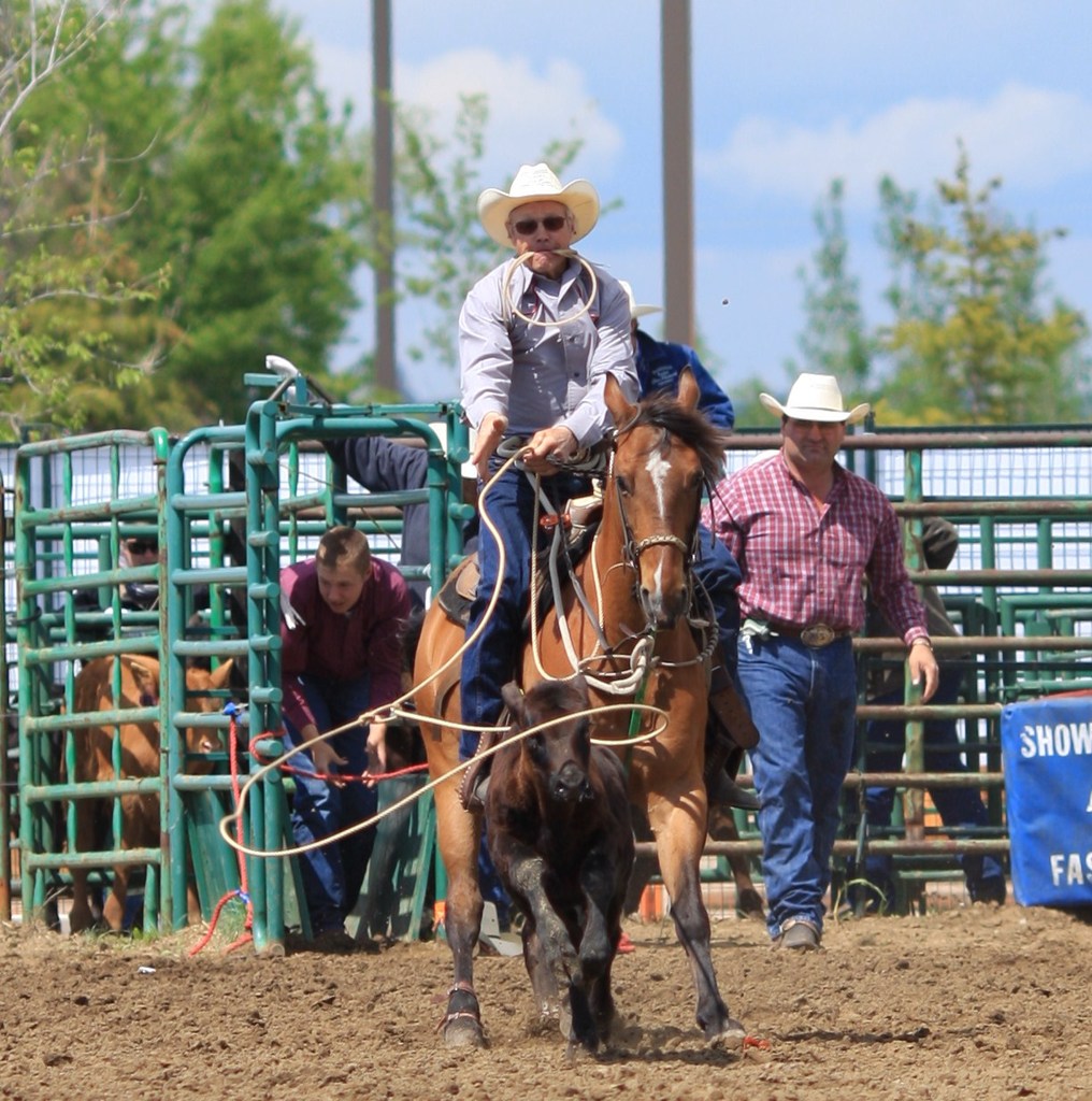 FARMER'S DAY / ROPING!