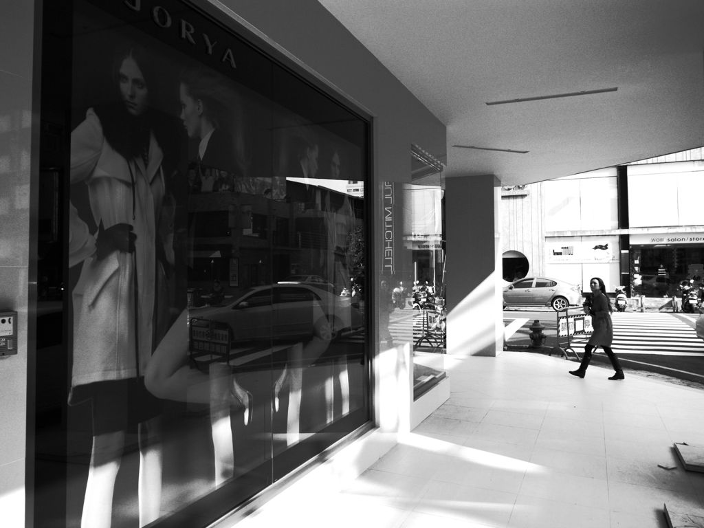 A MOMENT IN TAIWAN 33