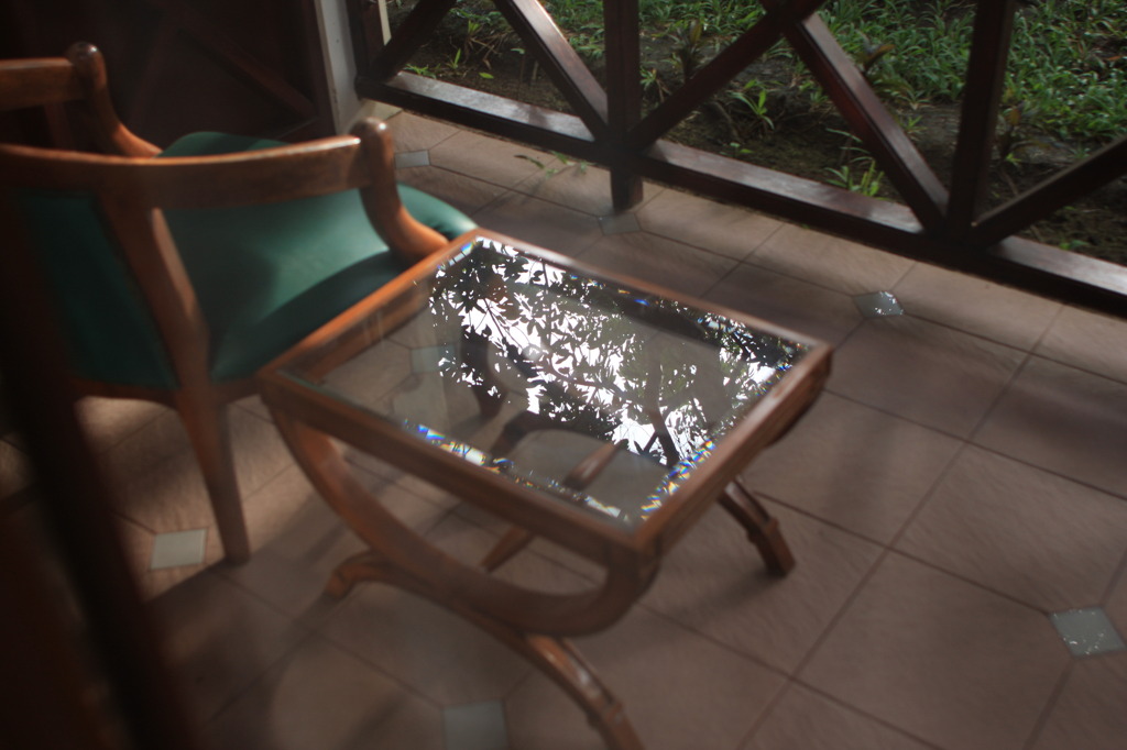 SHADOW ON TABLE