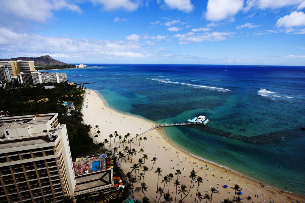 WAIKIKI BEACH