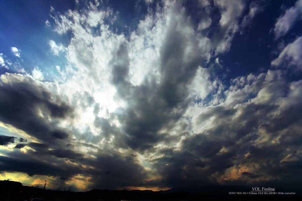 梅雨明け前の夕景