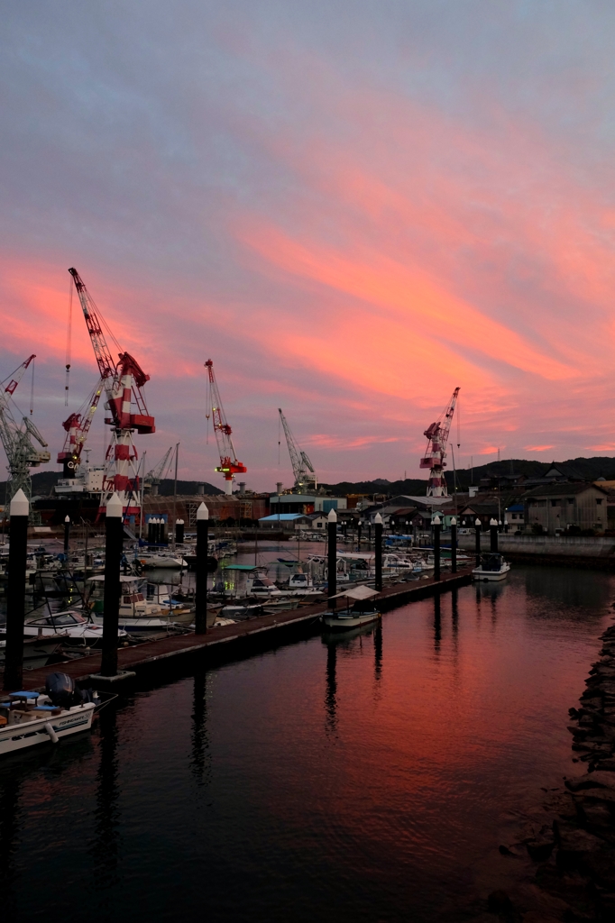 三井造船　夕暮れ