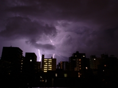 Lightning strike to the city
