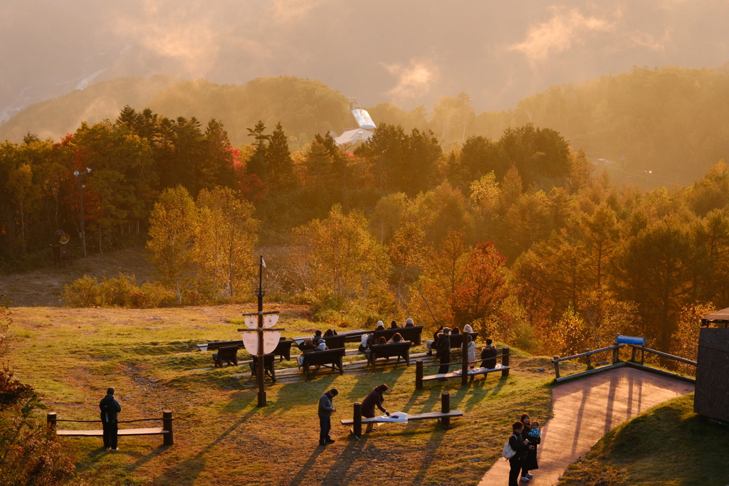 晩秋の日の出を待ちわびて