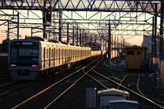 夕照の新鎌ヶ谷駅