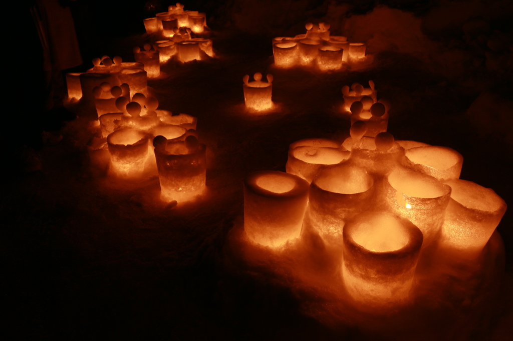 warm lights of tiny candle