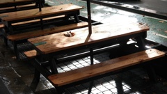 雨上がりのオープンテラス