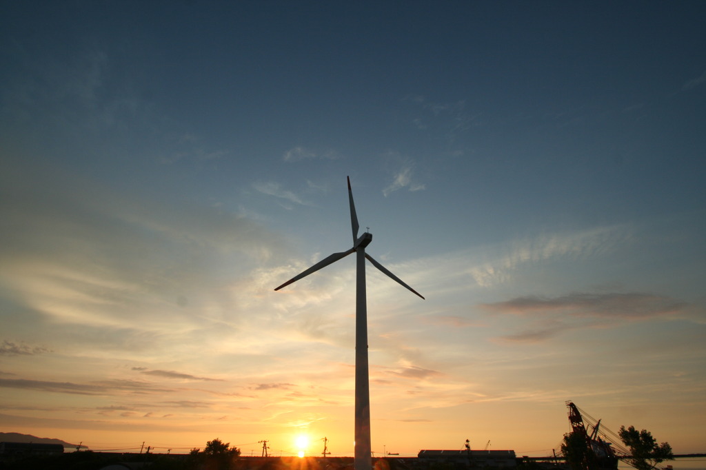 夕日と風車　　―windmill in the sunset―