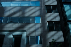 shadow of oblique light