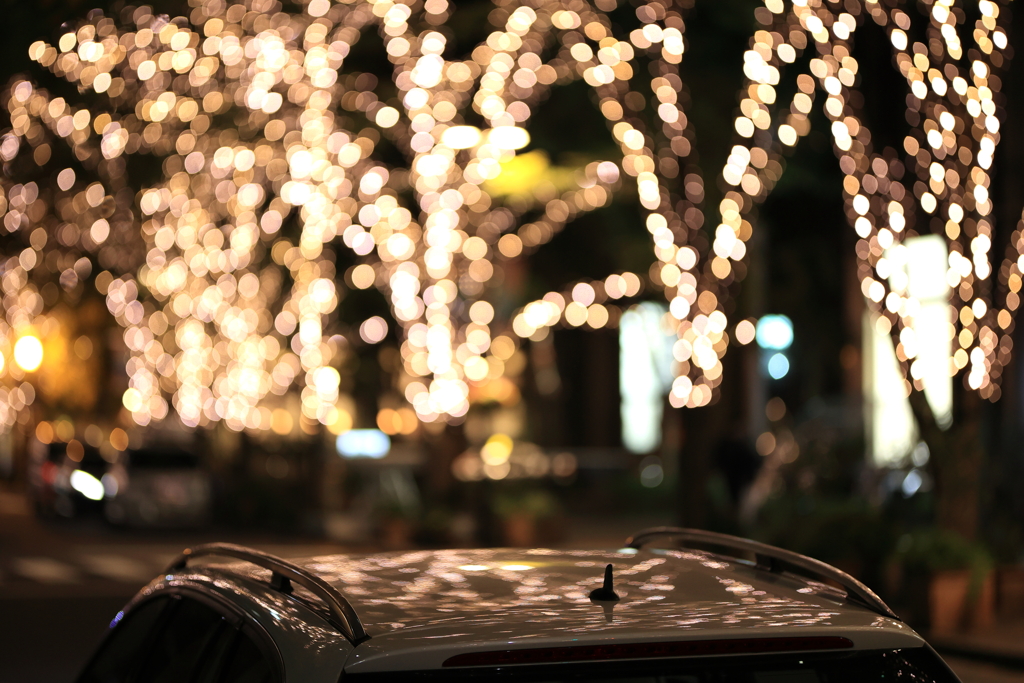 Starry sky over the car roof