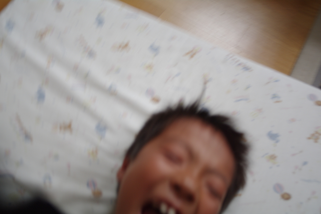 息子と