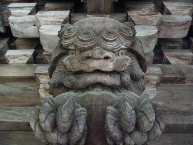 お寺の守り神