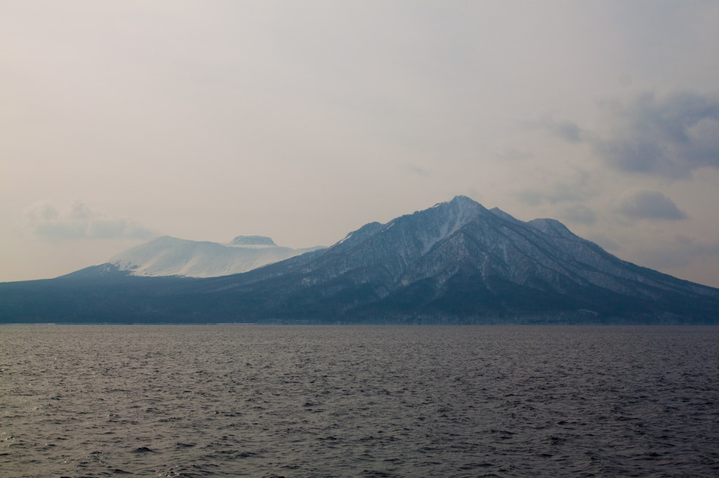 樽前山（千歳市ポロピナイ付近から）