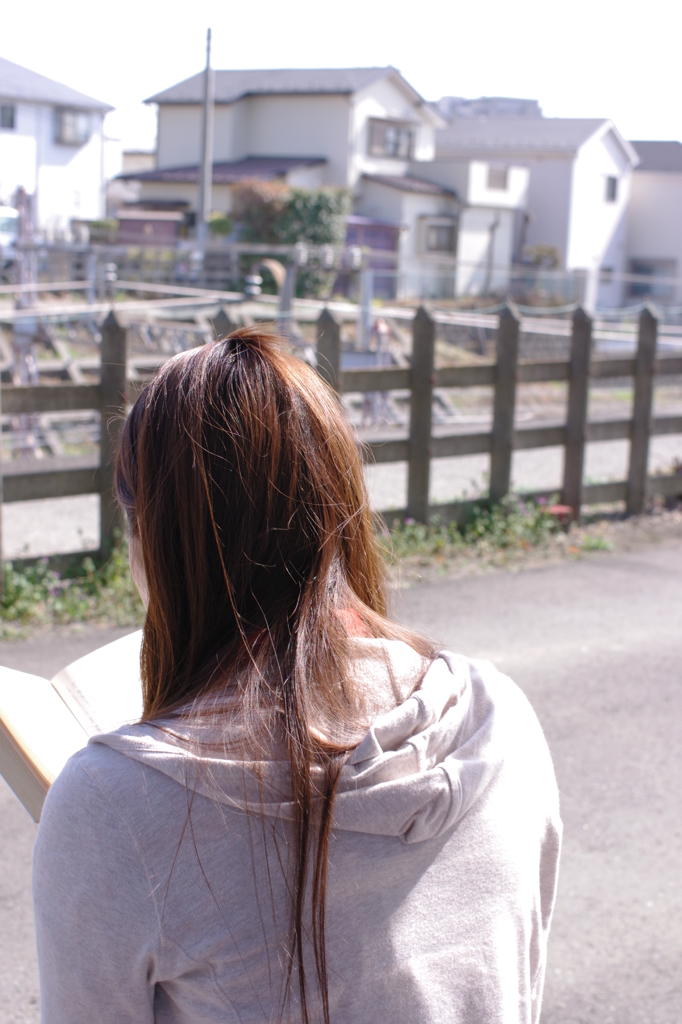 縁側で読書