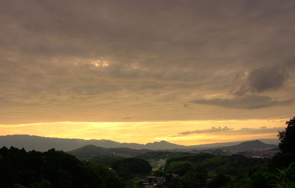 雨雲の端