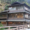 由緒ありそうな建物