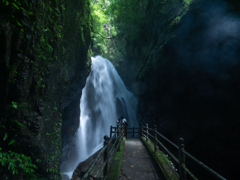 中津渓谷　雨竜の滝