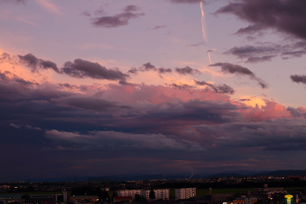梅雨の夕陽