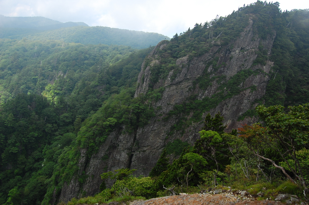 大台ヶ原　大蛇岩