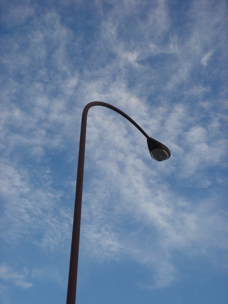 空を背負って