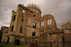 冬空の原爆ドーム