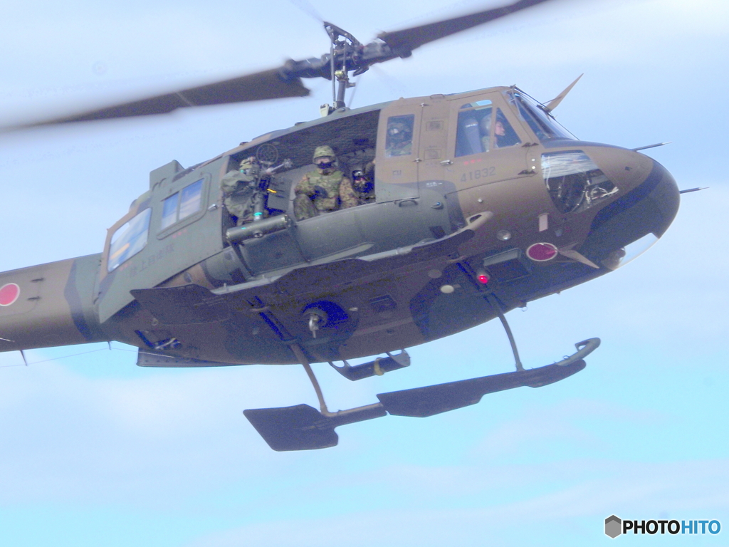 UH-1 ②