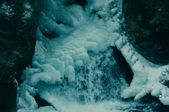 厳冬期の竜頭の滝