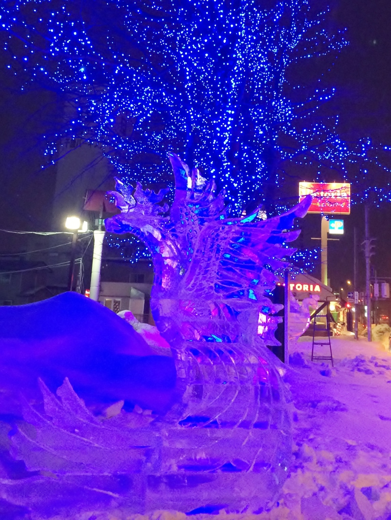 氷の彫刻　(Ice bird)