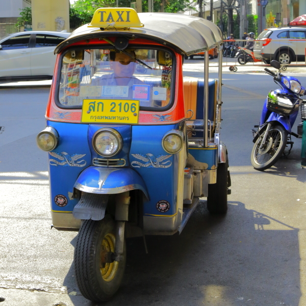 I love tuk tuk.