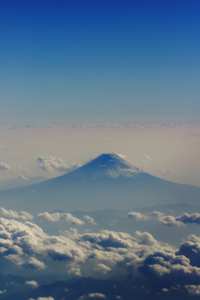 The shape of the mountain.