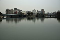 河のある街　広島