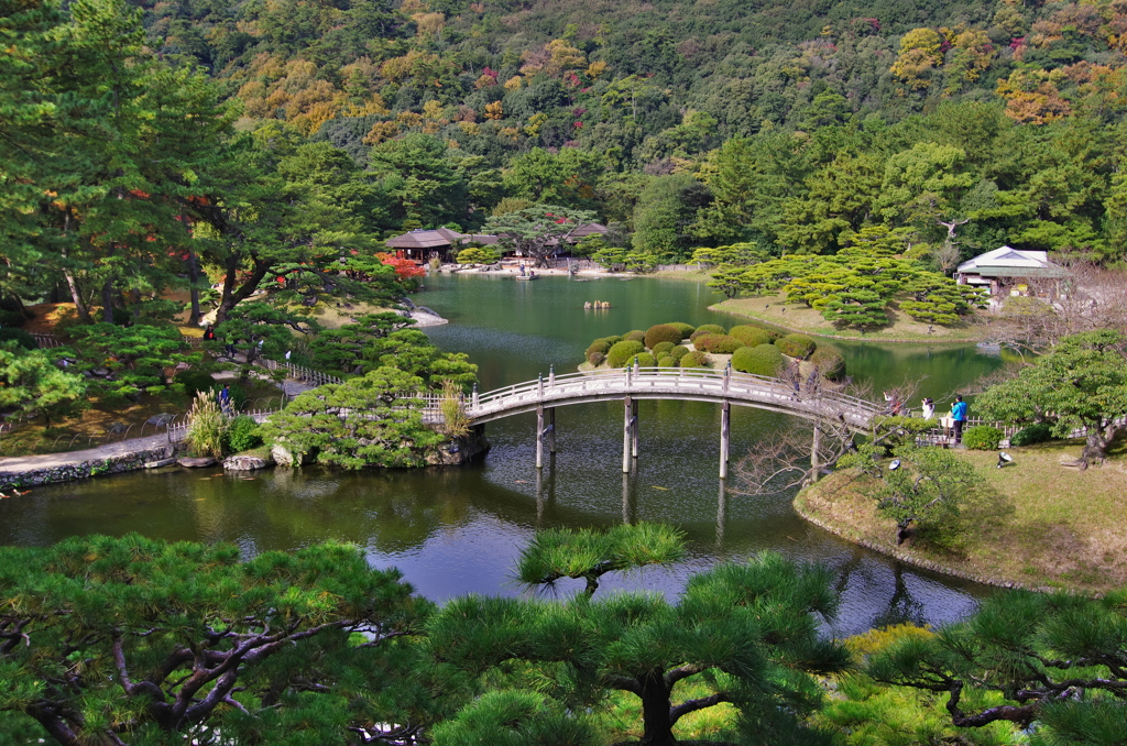 栗林公園　飛来峰より